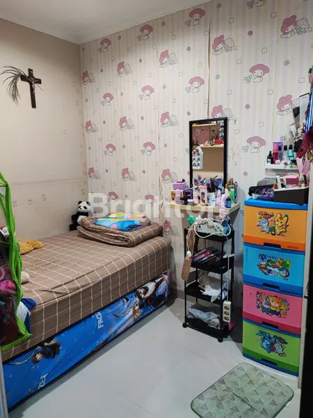 image RUMAH 2,5 LANTAI GOLDEN PALM (6)