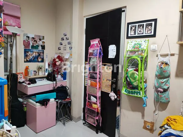 image RUMAH 2,5 LANTAI GOLDEN PALM (7)