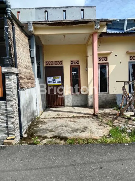 image RUMAH DI JALAN PARIT PANGERAN (1)