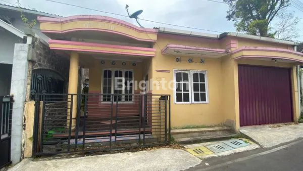 image RUMAH STRATEGIS DI KOTA SALATIGA DEKAT RS (1)