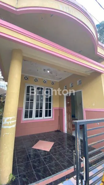 image RUMAH STRATEGIS DI KOTA SALATIGA DEKAT RS (2)