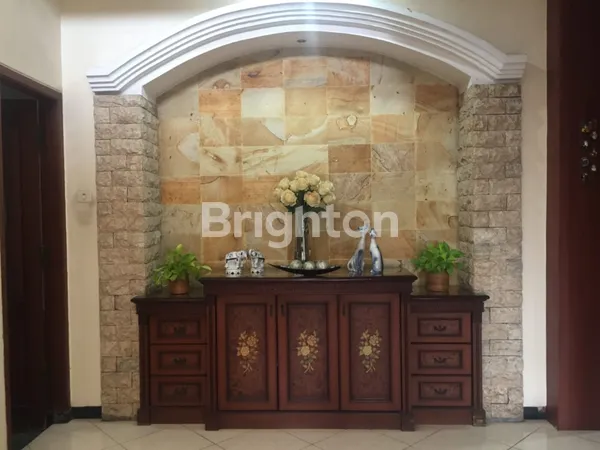 image RUMAH CLASIC MODERN SUTOREJO PRIMA (2)