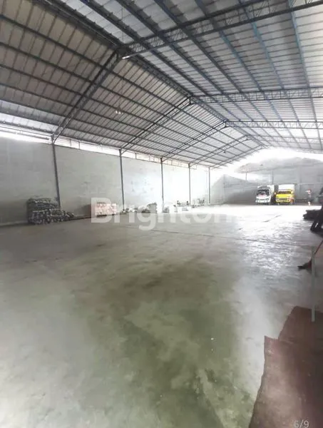 image DIJUAL GUDANG SIAP PAKAI - LOKASI STRATEGIS - JLN MEDAN SAMPALI - BISA AKSES KONTAINER 40 FT (3)
