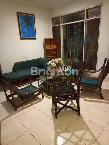 image JUAL RUMAH 2,5 LANTAI PULOMAS JAKARTA TIMUR (5)