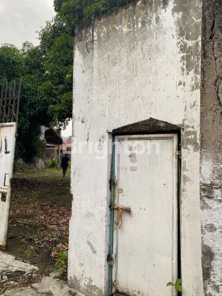 image TANAH LUAS 1023M² DI KEBAYORAN LAMA, HARGA NEGO (2)