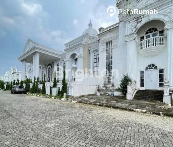 image RUMAH MEWAH DI ROYAL SUMATERA MEDAN (7)