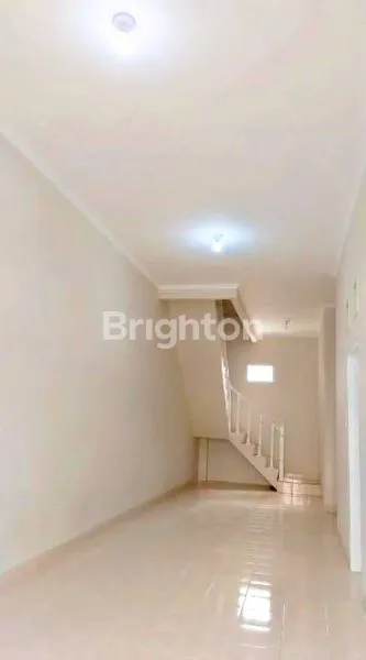 image RUMAH MEWAH 2 LANTAI 96M² STRATEGIS DI SUNTER AGUNG JAKARTA UTARA (3)