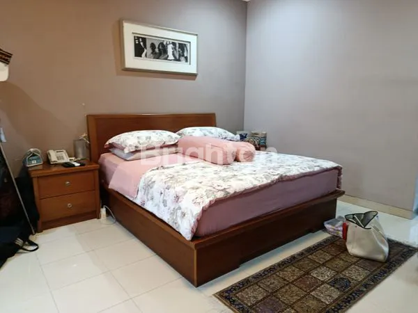 image DIJUAL RUMAH ASRI DAN NYAMAN DI CIPETE JAKARTA SELATAN (4)