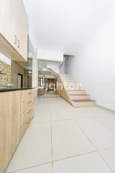image RUMAH KOS 3 LANTAI CIPETE STRATEGIS (7)