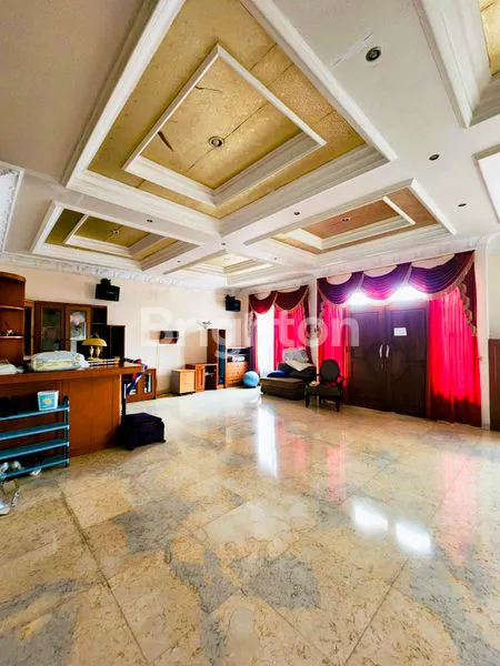image RUMAH BESAR 3½ LANTAI 180M² CARPORT 3 MOBIL SUNTER AGUNG JAKARTA UTARA (3)