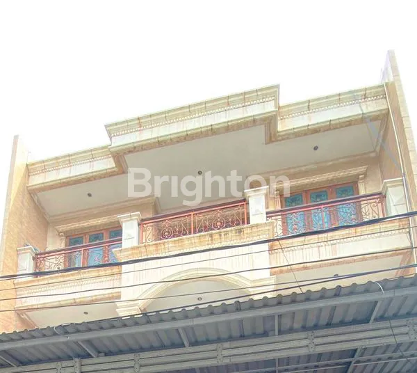 image RUMAH BESAR 3½ LANTAI 180M² CARPORT 3 MOBIL SUNTER AGUNG JAKARTA UTARA (1)