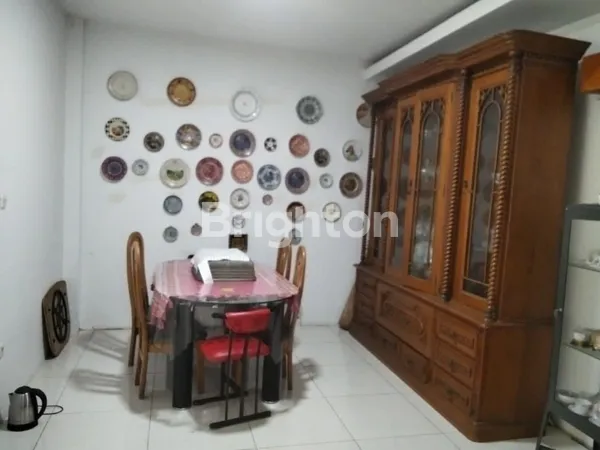 image RUMAH 2 LANTAI DI KAWASAN PREMIUM SETIABUDI REGENCY, BANDUNG (3)