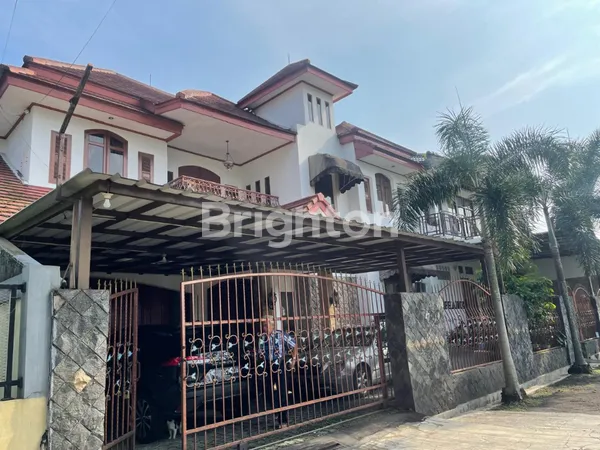 image RUMAH MEWAH DI BATU INDAH (1)