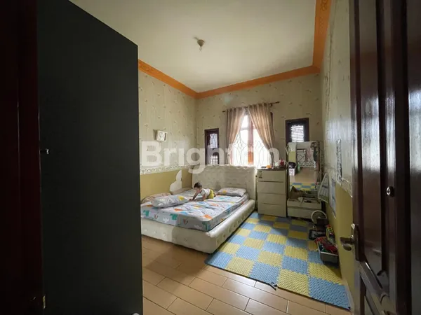 image RUMAH MEWAH DI BATU INDAH (3)