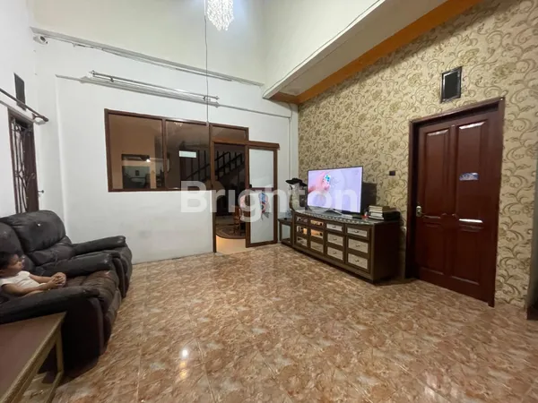 image RUMAH MEWAH DI BATU INDAH (4)