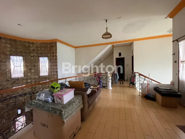 image RUMAH MEWAH DI BATU INDAH (5)