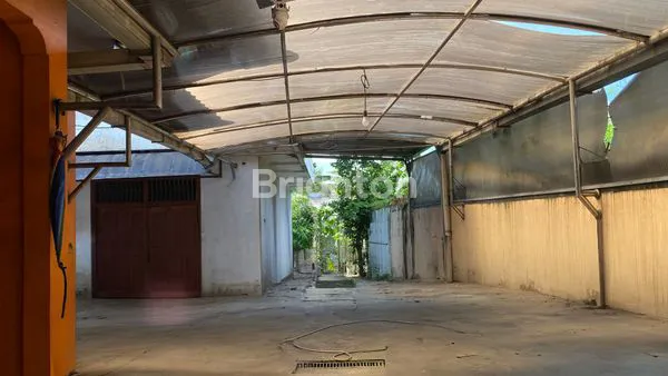 image RUMAH EKSKLUSIF SHM LT 800M² JAKSEL (5)