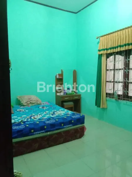 image DIJUAL CEPAT RUMAH DI JALAN WOLTER MONGINSIDI (5)