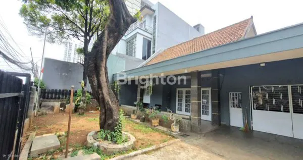 image RUMAH STRATEAIS DI JALAN PENJERNIHAN, TANAH ABANG JAKARTA BARAT (2)