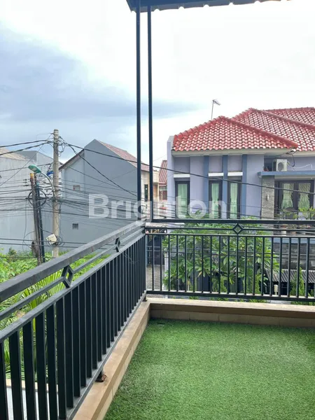image RUMAH BARU RENOVASI DEKAT MALL CIJANTUNG PASAR REBO JAKARTA TIMUR (4)