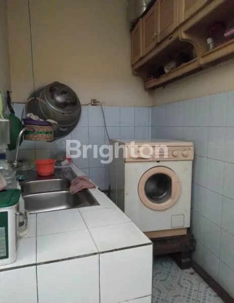 image RUMAH HOOK 2 LANTAI STRATEGIS DI SAMARINDA (8)