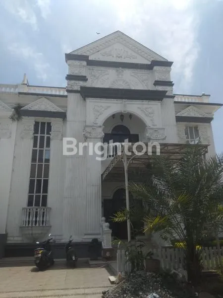 image RUMAH MEWAH DI ROYAL SUMATERA MEDAN (1)