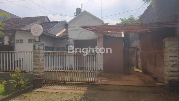 RUMAH DI KALIMAYA RAYA DRIYOREJO