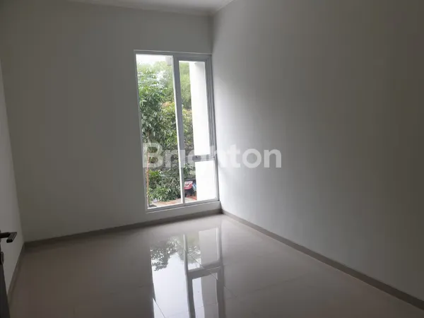 image RUMAH MINIMALIS STRATEGIS SIAP HUNI DEKAT KOMPLEK MEKARWANGI (5)