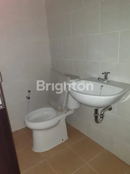 image RUMAH MINIMALIS STRATEGIS SIAP HUNI DEKAT KOMPLEK MEKARWANGI (7)