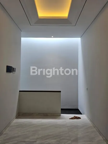 image RUMAH 2LT MINIMALIS MODERN MANYAR INDAH MANYAR KARTIKA SURABAYA (8)