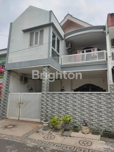 image HUNIAN NYAMAN & TERAWAT 2 LANTAI DEKAT MALL CIPUTRA WORLD SURABAYA (1)