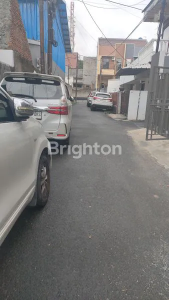 image RUMAH BARU SIAP HUNI 3 LANTAI, ROW JALAN 2  MOBIL, PALEM , DURI KEPA , JAKARTA BARAT (8)