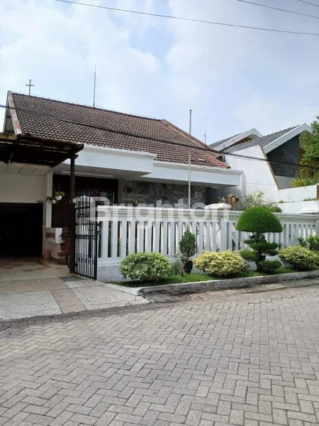 image RUMAH 1,5 LANTAI SIAP HUNI SARONOJIWO SURABAYA, DEKAT PRAPEN NEGO (1)