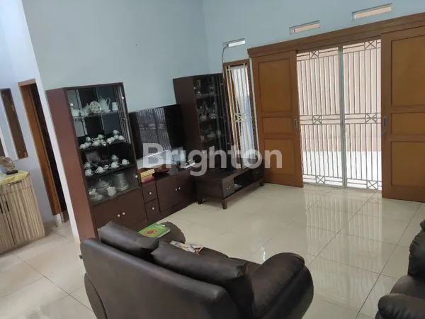 image VILLA MEWAH 2 LANTAI DI CIJERUK, BONUS RUKO (3)