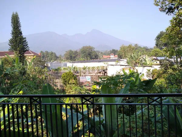 image VILLA MEWAH 2 LANTAI DI CIJERUK, BONUS RUKO (7)