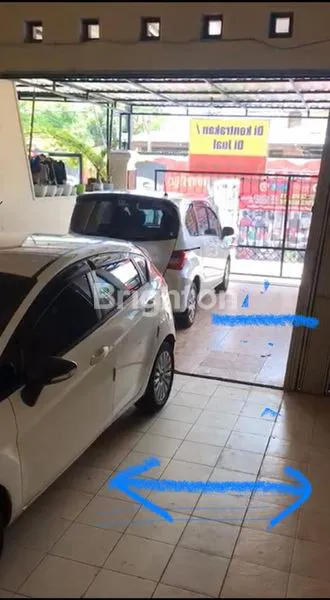 image RUMAH STRATEGIS 2 LANTAI DEKAT MAJT LT 162 (2)