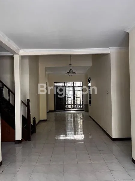 image RUMAH LUAS 2 LANTAI DI TAMAN YASMIN (3)