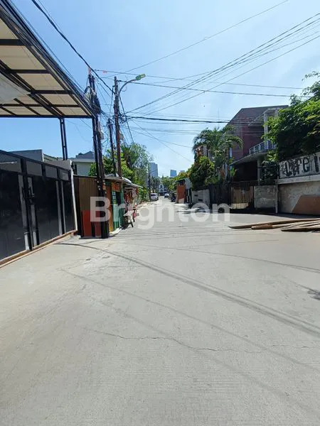 image RUMAH DURI KEPA 3 LANTAI, LOKASI STRATEGIS (2)