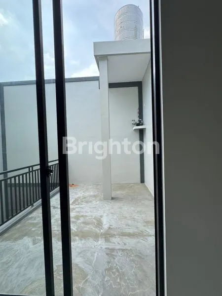 image RUMAH BARU, DI LOKASI PREMIUM MANYAR KERTOADI (7)