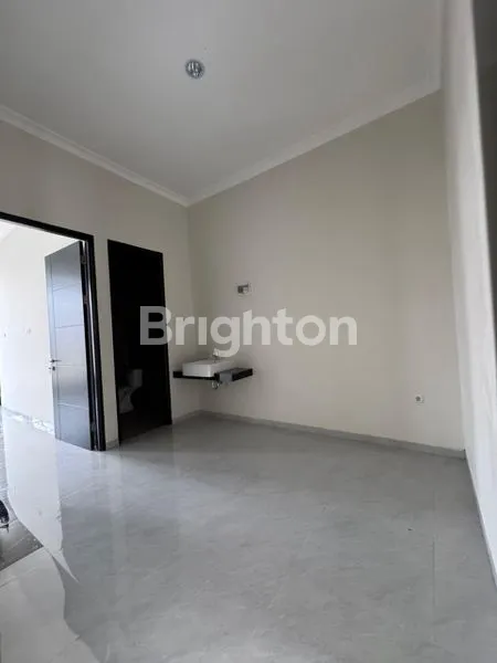image RUMAH BARU, DI LOKASI PREMIUM MANYAR KERTOADI (8)