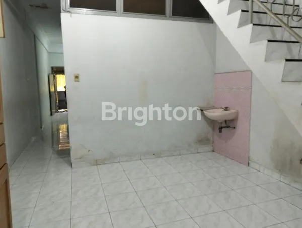 image RUMAH 1½ LANTAI 3 KT DI JL RUSA MEDAN (5)