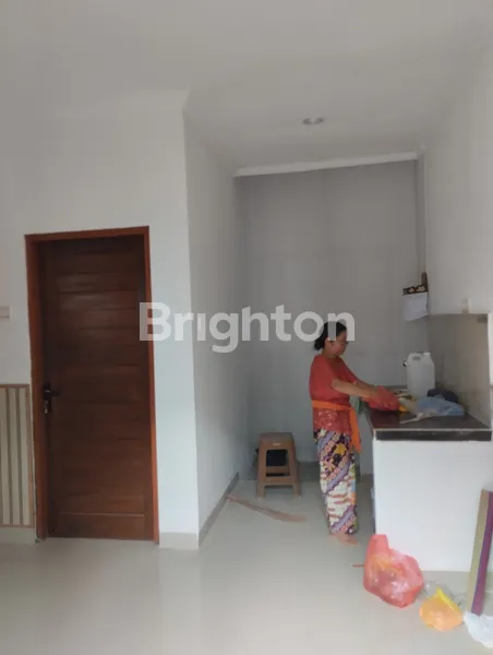 image RUMAH 2 LANTAI LOKASI STRATEGIS (4)