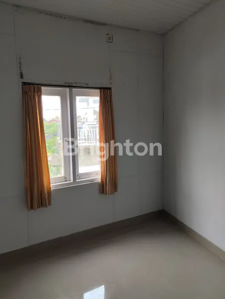 image RUMAH 2 LANTAI LOKASI STRATEGIS (6)