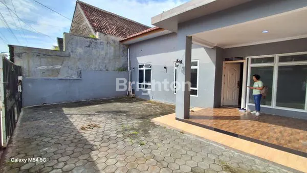 image RUMAH LUAS 167M² SIAP HUNI DI SUMBER SOLO (2)