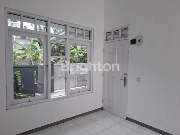 image DIJUAL RUMAH RAPIH & SIAP HUNI (3)