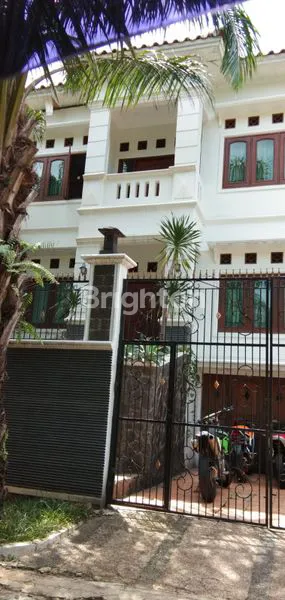 image HUNIAN STRATEGIS DEKAT TOL, LT 180M² DI CIBUBUR (2)