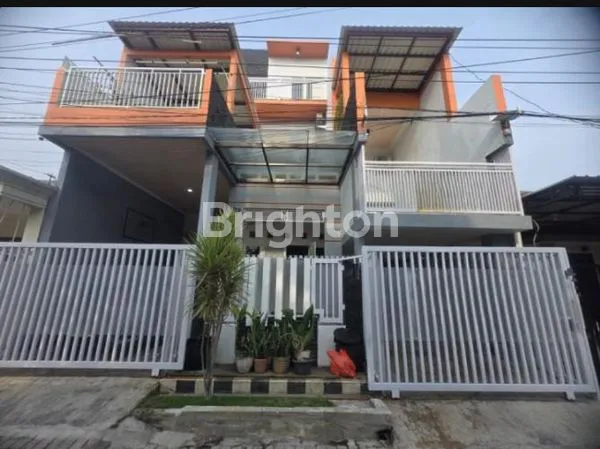 image RUMAH SUTOREJO TIMUR COXOM UTK KOST SELANGKAH ITS (1)