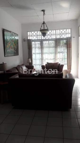 image HUNIAN STRATEGIS SWADARMA, 197M² & 6 KAMAR (4)