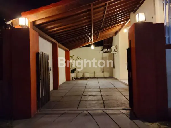 image RUMAH HOOK 2 LANTAI LT 150M² DI TAMAN GRIYA ,JIMBARAN (1)