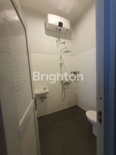 image HUNIAN STRATEGIS 2 LANTAI DI DEPOK (2)